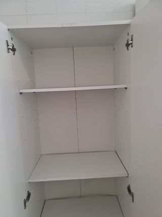 Mueble blanco lacado dos puertas
