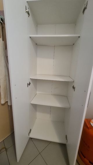 Mueble blanco lacado dos puertas