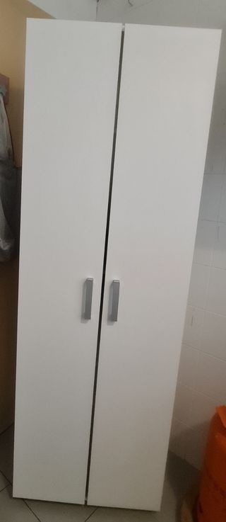 Mueble blanco lacado dos puertas