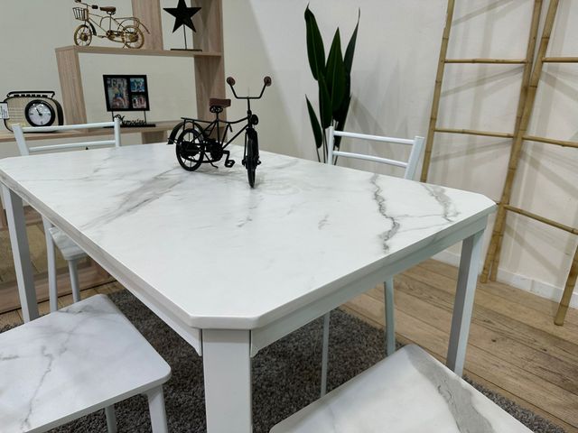 PROMOCION DE MESA CON 4 SILLAS 110CM