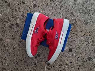 Zapatillas Reebok rojas lona junior
