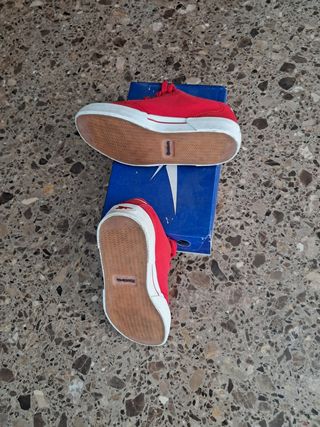 Zapatillas Reebok rojas lona junior