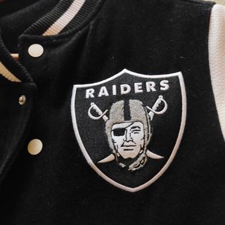 Cazadora beisbolera Raiders