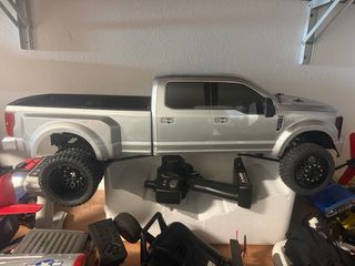 RC Cen Racing Ford F-450 - Caminhão