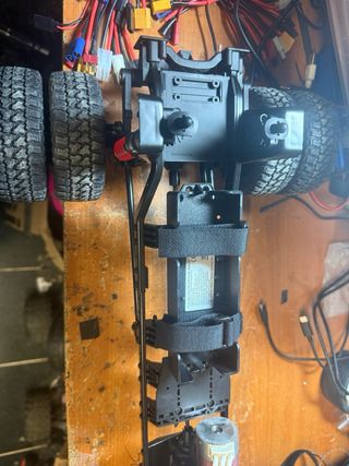 RC Cen Racing Ford F-450 - Caminhão