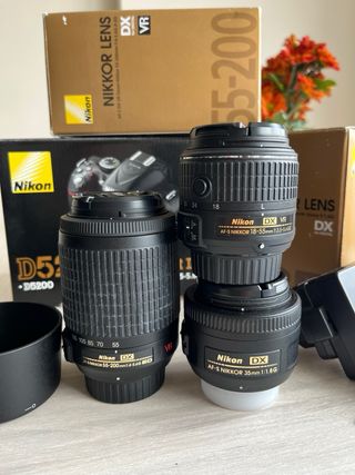 Nikon D5200 + 3 objetivos