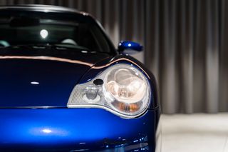 Porsche 911 996 TARGA MANUAL 2002