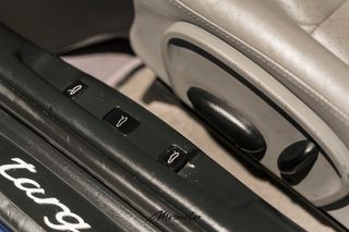 Porsche 911 996 TARGA MANUAL 2002