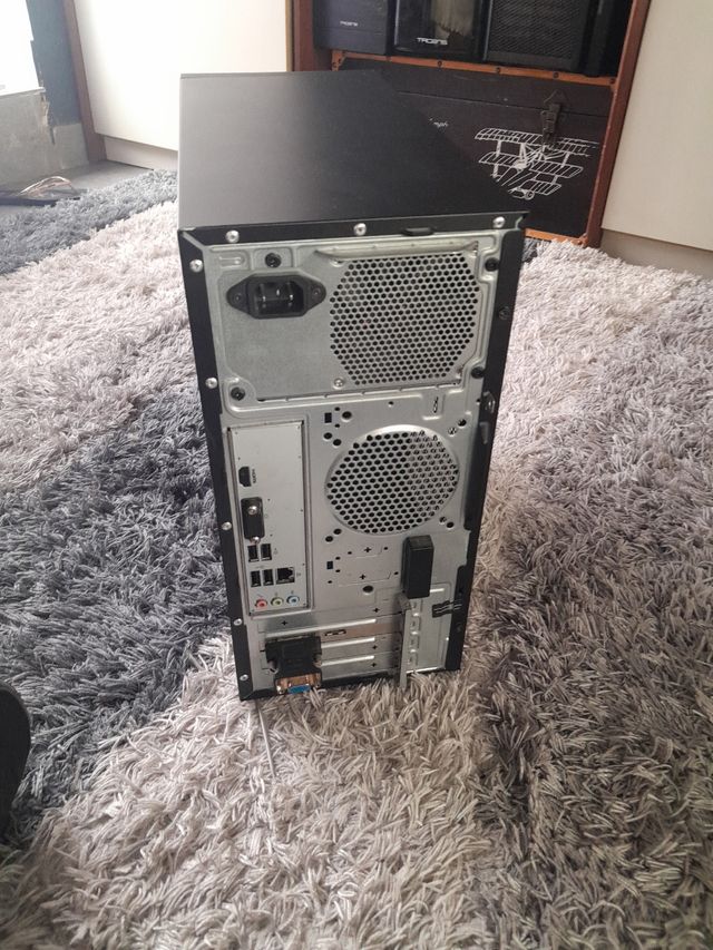 Torre Acer Aspire i5-4460