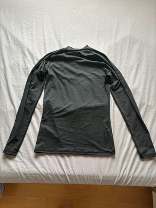 Camiseta termica Kipsta negra - talla M