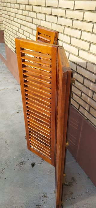 VENTANAS DE MADERA CON PERSIANA MALLORQUINA