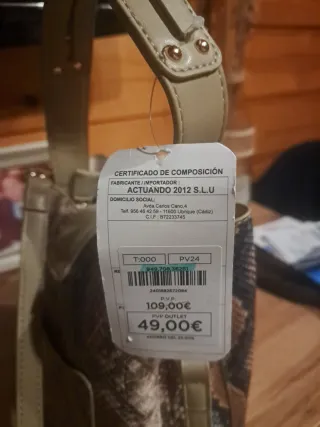Bolso de piel imitacion  de serpiente
