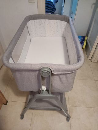 Cuna bebé casi nueva
