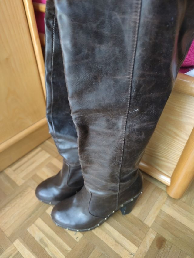 Botas altas marrones