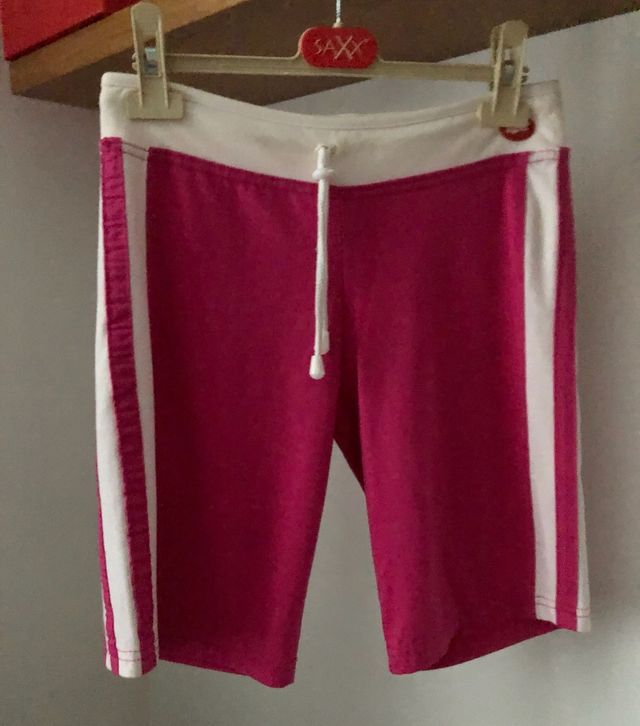 Pantaloncini corti fucsia