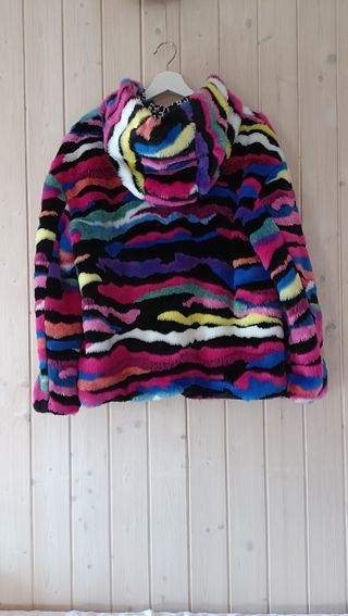 Abrigo Desigual estilo Bad Gyal