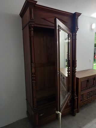 Armario Antiguo Estilo Alfonsino