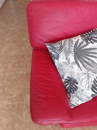 Juego de sillones de piel 3 y dos plazas rojos
