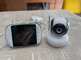Vigilabebés Motorola con cámara y monitor