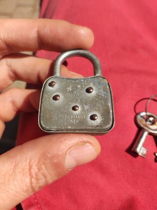 Lucchetti antichi Burg