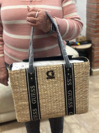 Bolso GUESS grande NUEVO A ESTRENAR