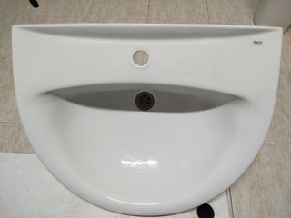Lavabo con pedestal Roca porcelana blanco