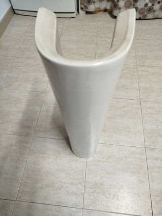 Lavabo con pedestal Roca porcelana blanco