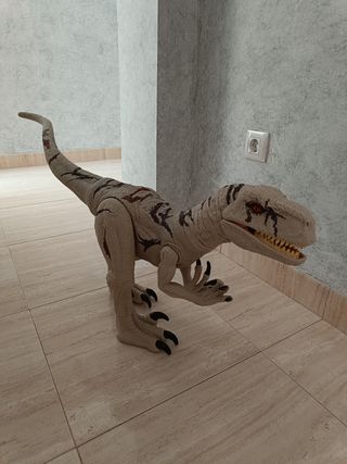 Dinosaurio juguete