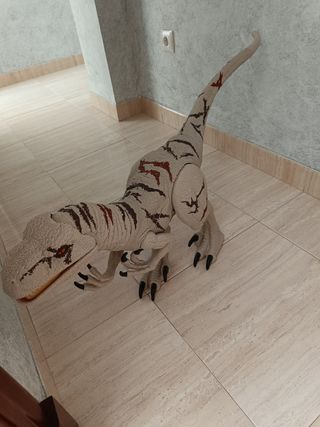 Dinosaurio juguete