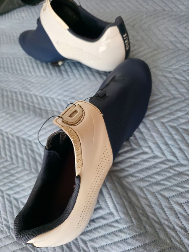 Zapatillas bici Fizik R3 Aria CARBONO!