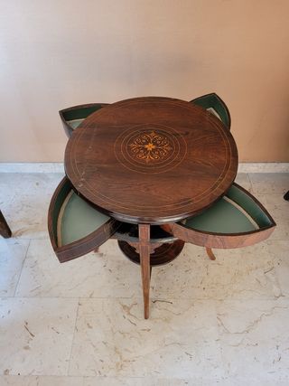 Tavolo da gioco antico