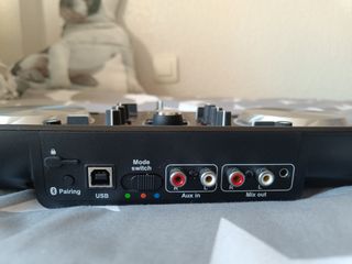 Mesa de mezclas Hercules Universal DJ