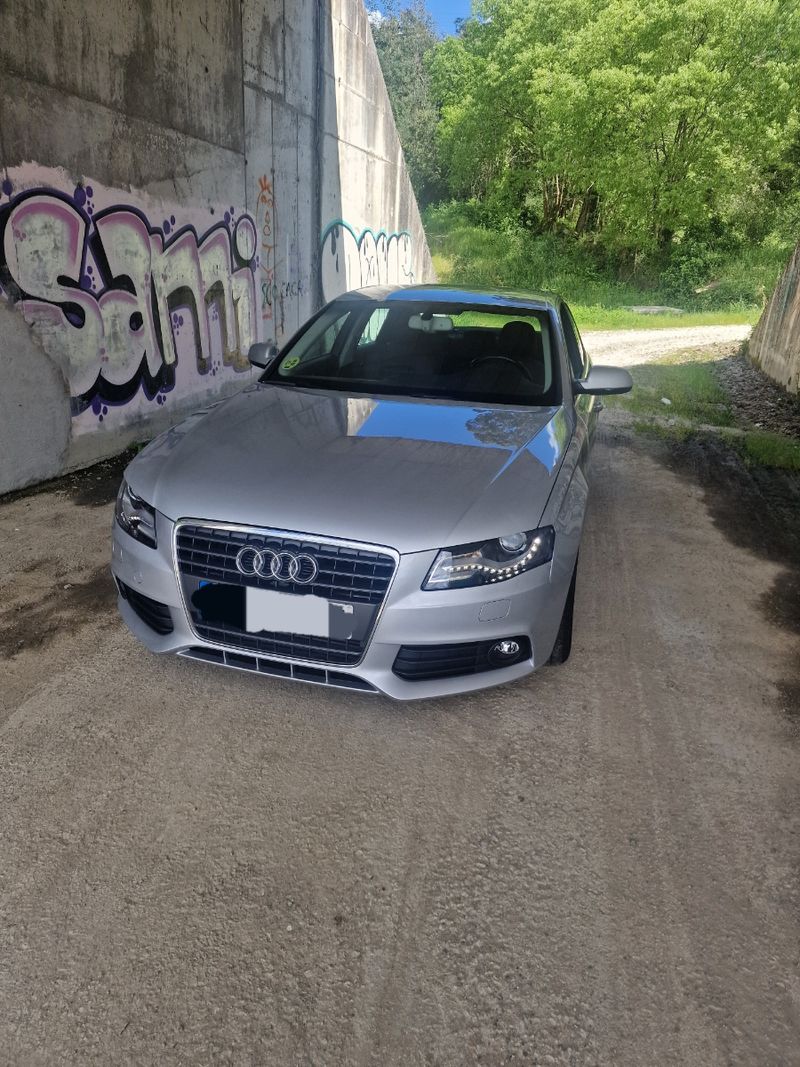 Audi A4 2010 - foto 1