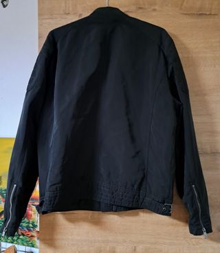 Cazadora Zara Man negra