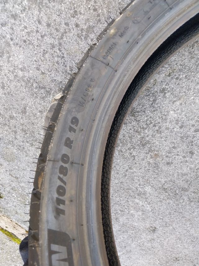 Neumático Moto Michelin 110-80-19 59V