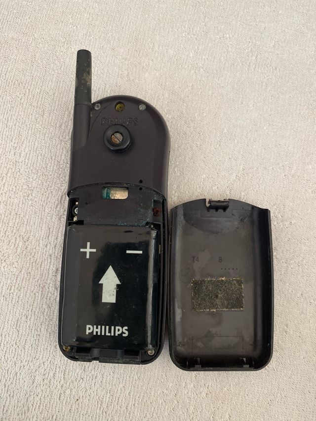 Telefonos movil Pilips y alcatel  vintage