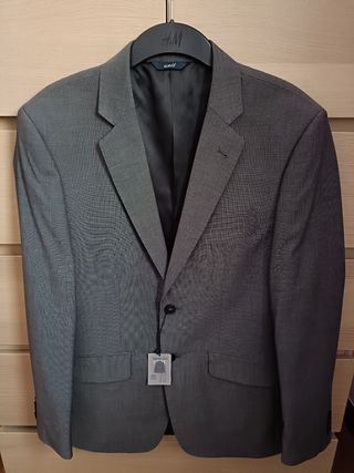 Traje de hombre color gris