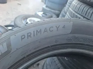 215 60 R17 96V Michelin - 1 neumático +75%