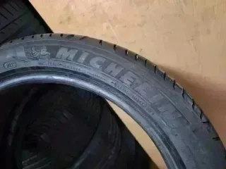 255 40 R19 100Y Michelin - 1 neumático +75%