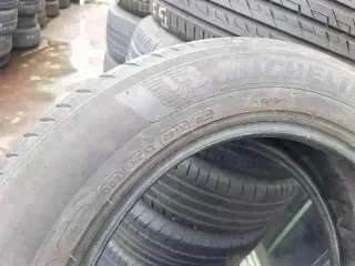215 60 R17 96V Michelin - 1 neumático al 70%