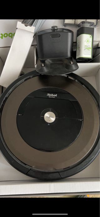 iRobot Roomba 896