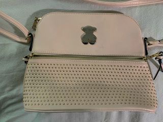 
✨ **¡Descubre este adorable bolso de TOUS!** ✨