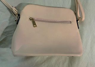 
✨ **¡Descubre este adorable bolso de TOUS!** ✨