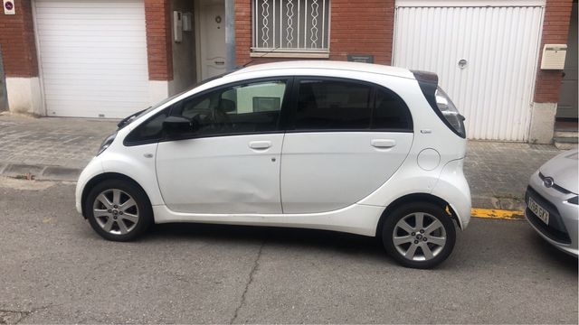 Citroen C zero electrico 2011