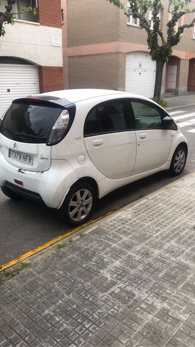 Citroen C zero electrico 2011
