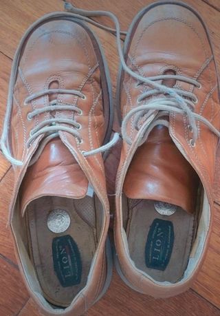 3 paia di scarpe
