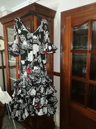Traje Flamenca - Blanco y Negro