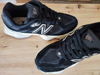 New Balance 9060. Articolo con scatolo.