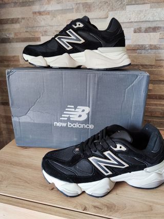 New Balance 9060. Articolo con scatolo.