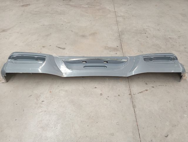 Vendo paragolpes y piezas de autocaravanas